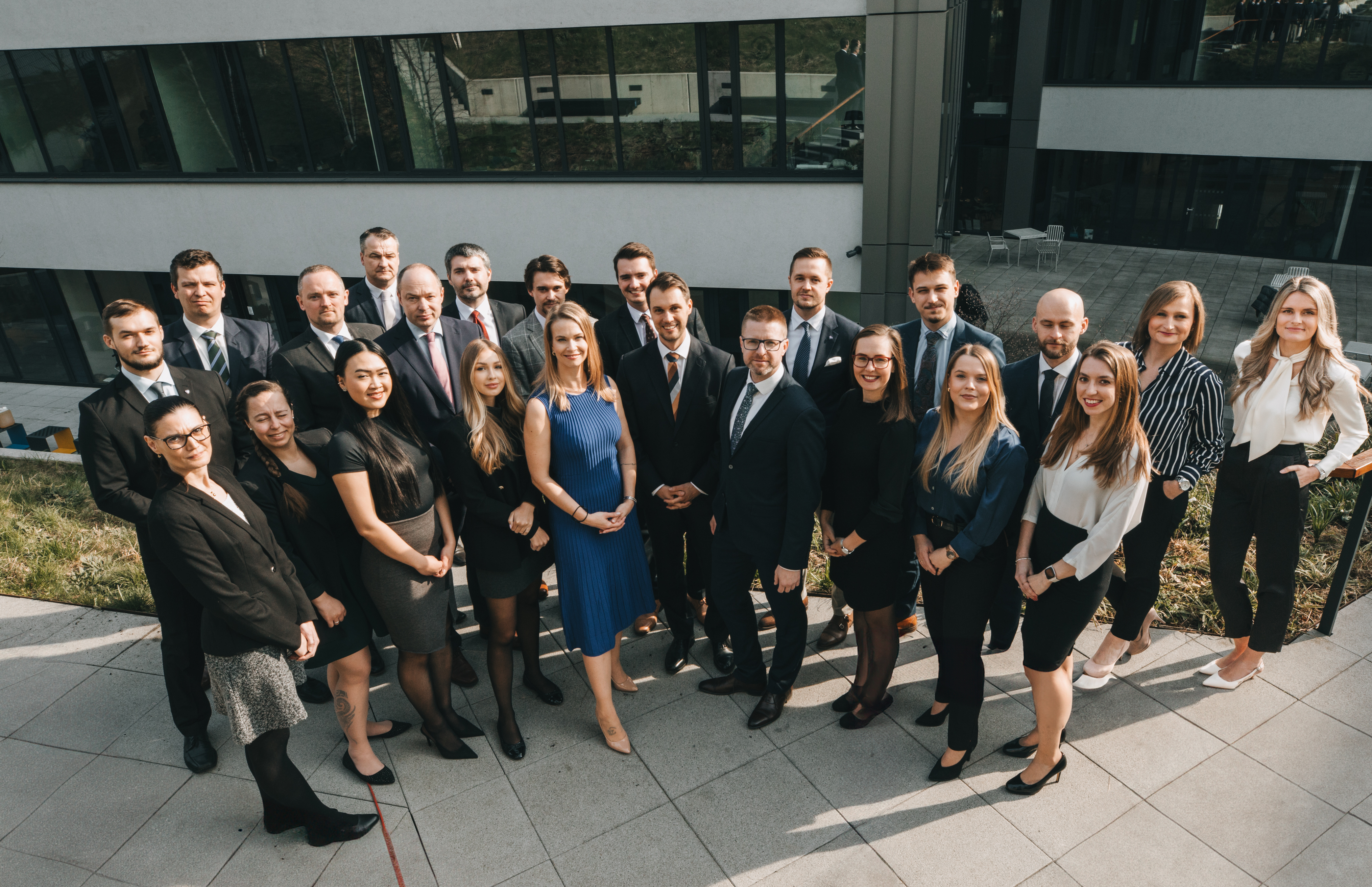 The photograph depicts experts discussing the topic of legal secondments.